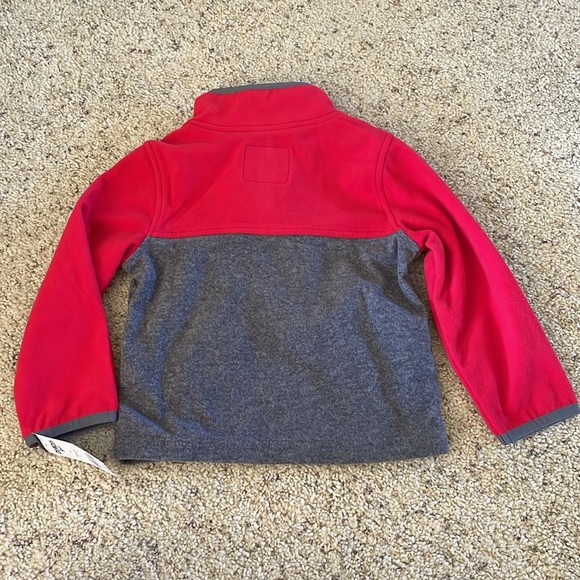 NEW OshKosh Boys Sz 2T Colorblock Fleece Quarter Zip Sweater Outdoor - Picture 3 of 3